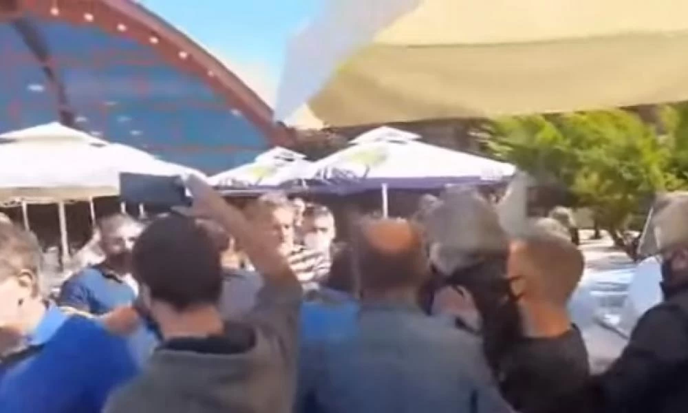 Άναψαν τα αίματα στο Εργατικό Κέντρο στην Κοζάνη (βίντεο)